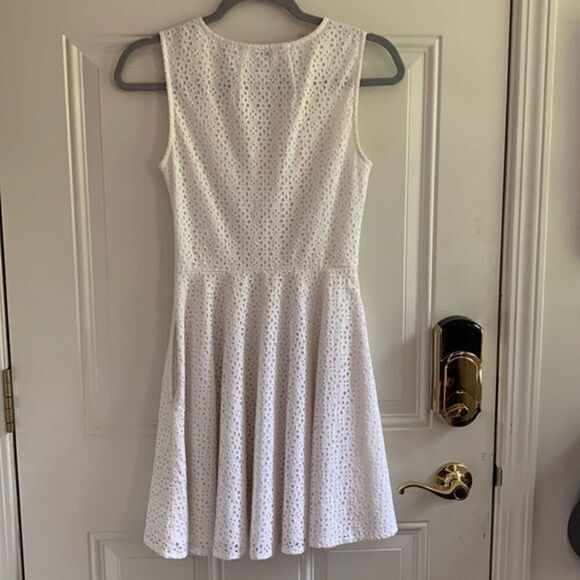 Jack Wills Dresses & Skirts - Jack Wills White Eyelet Sleeveless Dress Sz 2